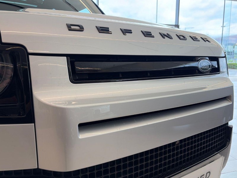2024 (73) LAND ROVER DEFENDER 2.0 P300 X-Dynamic HSE 90 3dr Auto 5652778
