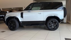2024 (73) LAND ROVER DEFENDER 2.0 P300 X-Dynamic HSE 90 3dr Auto 5652789
