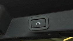 2020 (20) LAND ROVER RANGE ROVER SPORT 5.0 V8 S/C 575 SVR 5dr Auto 5612841
