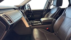 2017 (17) LAND ROVER DISCOVERY 3.0 TD6 HSE Luxury 5dr Auto 5628317