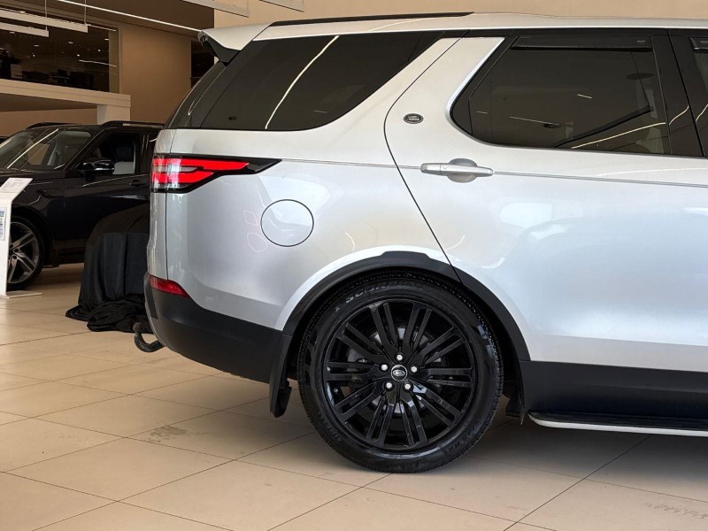 2017 (17) LAND ROVER DISCOVERY 3.0 TD6 HSE Luxury 5dr Auto 5628370