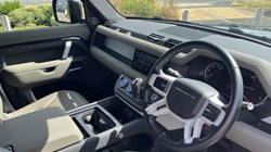 2022 (22) LAND ROVER DEFENDER 3.0 D250 X-Dynamic S 110 5dr Auto 5643664