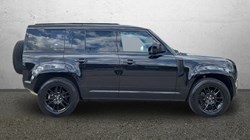 2022 (22) LAND ROVER DEFENDER 3.0 D250 X-Dynamic S 110 5dr Auto 5643615