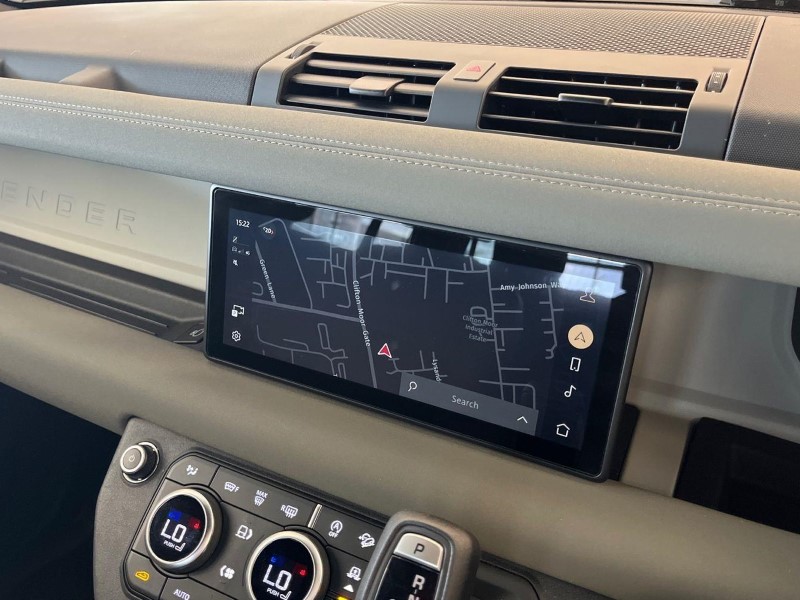 2022 (22) LAND ROVER DEFENDER 3.0 D250 X-Dynamic S 110 5dr Auto 5643621