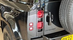 2022 (22) LAND ROVER DEFENDER 3.0 D250 X-Dynamic S 110 5dr Auto 5643657