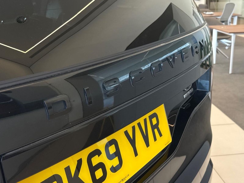 2019 (69) LAND ROVER DISCOVERY 3.0 SDV6 HSE 5dr Auto 5617400