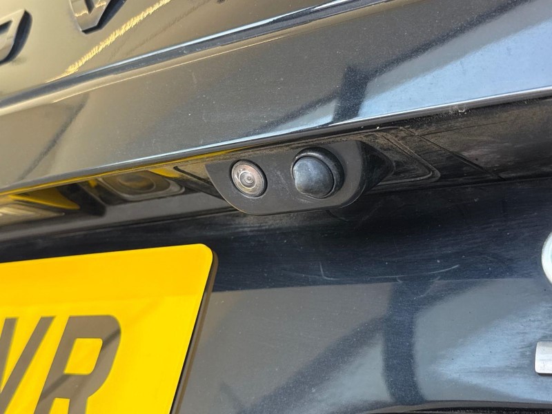2019 (69) LAND ROVER DISCOVERY 3.0 SDV6 HSE 5dr Auto 5617395