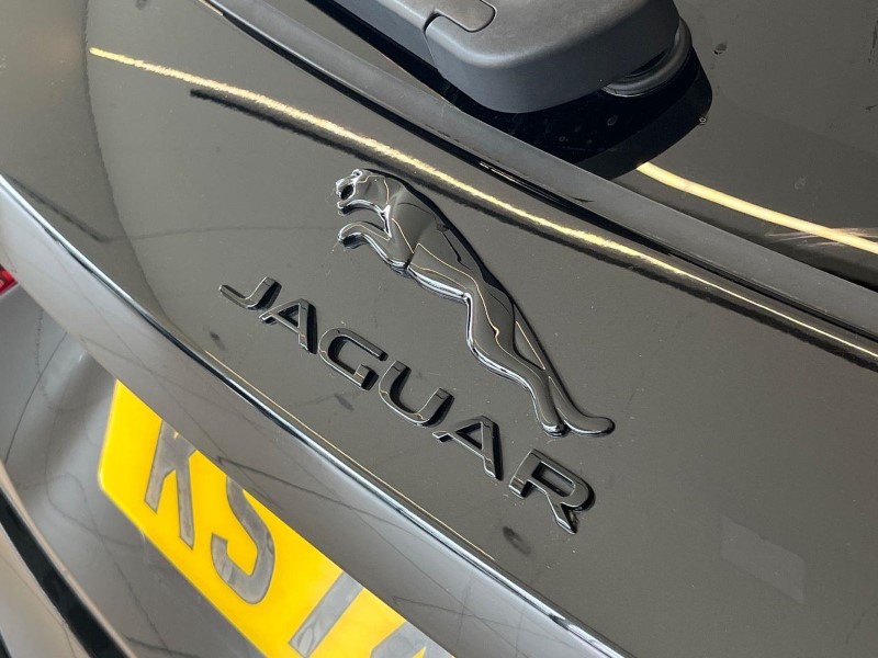 2024 (74) JAGUAR F-PACE 2.0 D200 R-Dynamic HSE Black 90th Anniv 5dr Auto 5637391