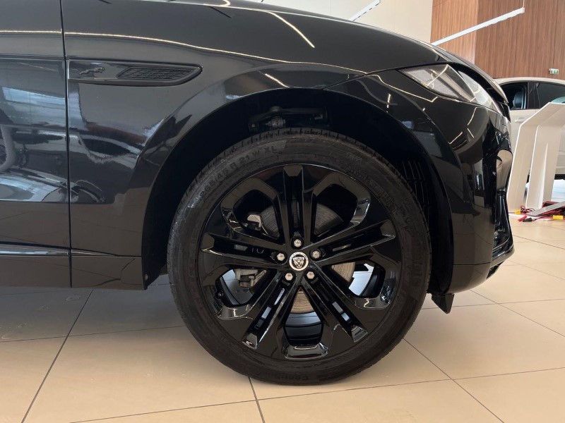 2024 (74) JAGUAR F-PACE 2.0 D200 R-Dynamic HSE Black 90th Anniv 5dr Auto 5637351