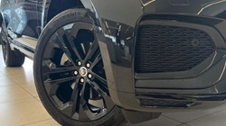 2024 (74) JAGUAR F-PACE 2.0 D200 R-Dynamic HSE Black 90th Anniv 5dr Auto 5637389