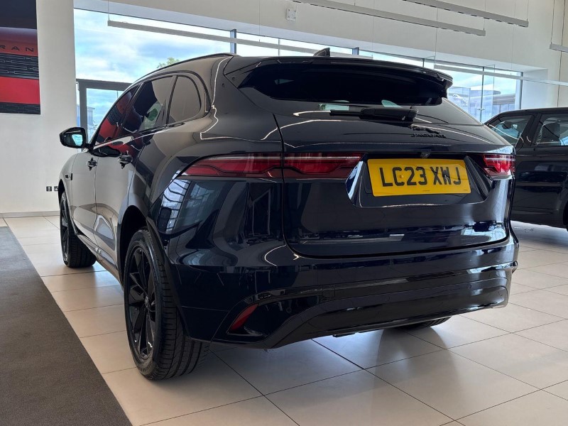 2023 (23)  JAGUAR F-PACE 2.0 D200 R-Dynamic SE Black 5dr Auto AWD 5639338