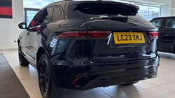 2023 (23) JAGUAR F-PACE 2.0 D200 R-Dynamic SE Black 5dr Auto AWD 5639338