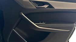 2023 (23) JAGUAR F-PACE 2.0 D200 R-Dynamic SE Black 5dr Auto AWD 5639307