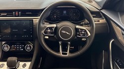 2023 (23) JAGUAR F-PACE 2.0 D200 R-Dynamic SE Black 5dr Auto AWD 5639300