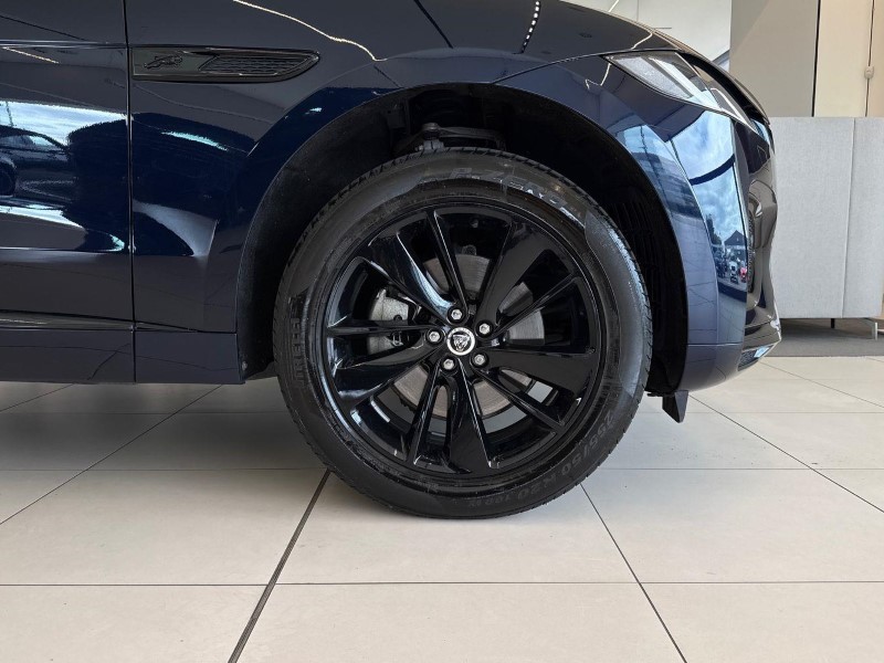 2023 (23)  JAGUAR F-PACE 2.0 D200 R-Dynamic SE Black 5dr Auto AWD 5639293