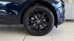 2023 (23) JAGUAR F-PACE 2.0 D200 R-Dynamic SE Black 5dr Auto AWD 5639293