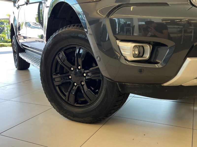 2020 (70) FORD COMMERCIAL RANGER Pick Up Double Cab Limited 1 2.0 EcoBlue 170 Auto 5630147