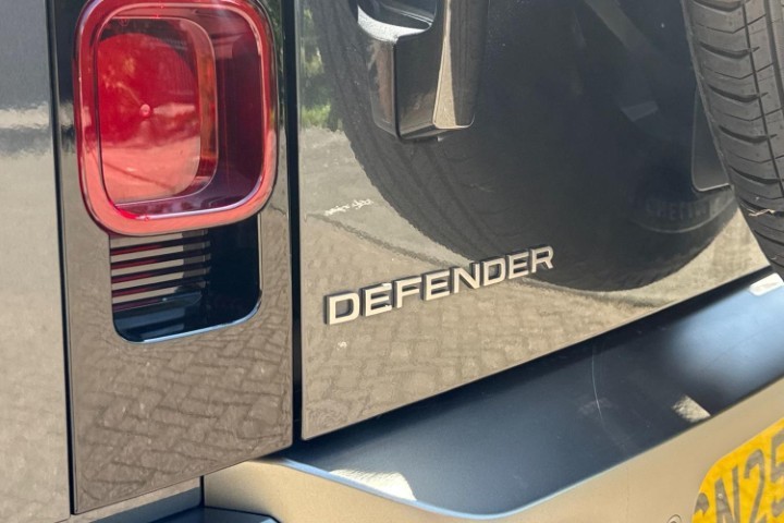 2025 (25) LAND ROVER DEFENDER 3.0 D350 X-Dynamic SE 90 3dr Auto 5603433