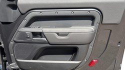 2025 (25) LAND ROVER DEFENDER 3.0 D350 X-Dynamic SE 90 3dr Auto 5603406