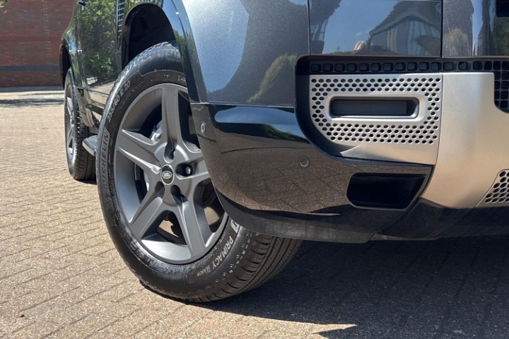 2025 (25) LAND ROVER DEFENDER 3.0 D350 X-Dynamic SE 90 3dr Auto 5603431