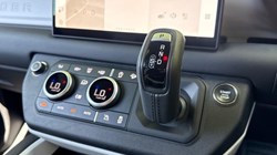 2025 (25) LAND ROVER DEFENDER 3.0 D350 X-Dynamic SE 90 3dr Auto 5603398