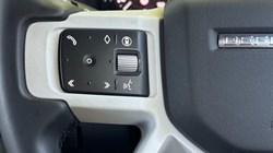 2025 (25) LAND ROVER DEFENDER 3.0 D350 X-Dynamic SE 90 3dr Auto 5603412