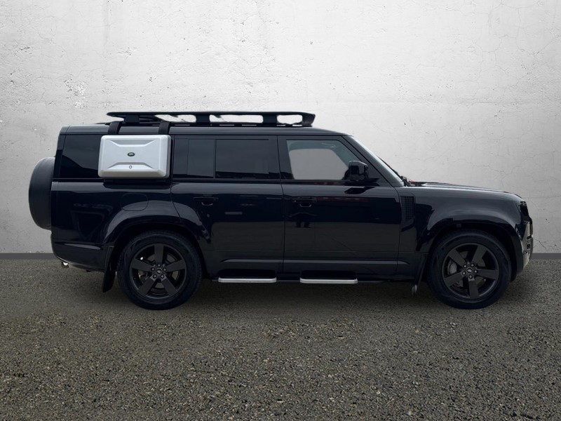 2024 (73) LAND ROVER DEFENDER 3.0 D300 X-Dynamic HSE 130 5dr Auto [8 Seat] 5632892