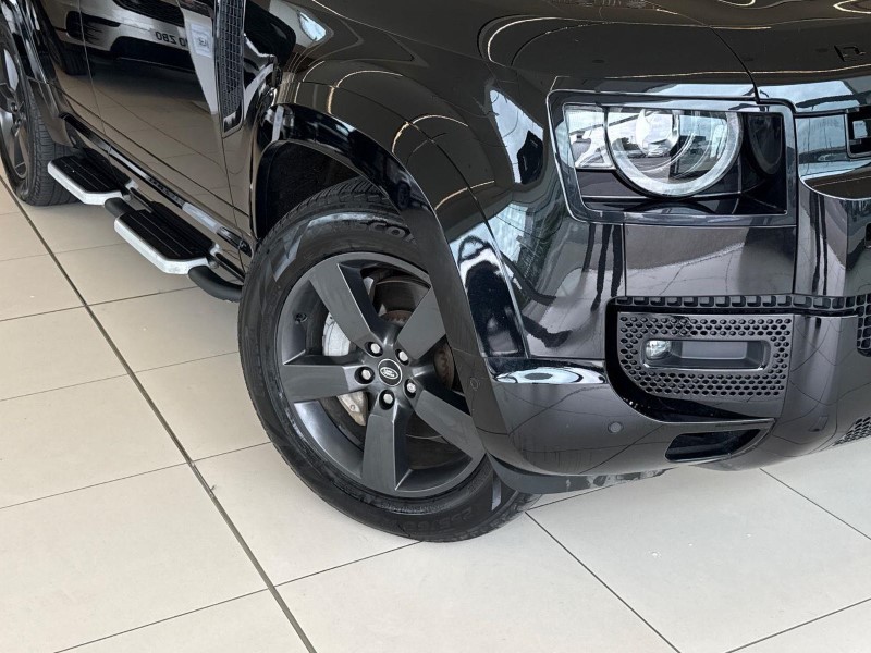 2024 (73) LAND ROVER DEFENDER 3.0 D300 X-Dynamic HSE 130 5dr Auto [8 Seat] 5632929