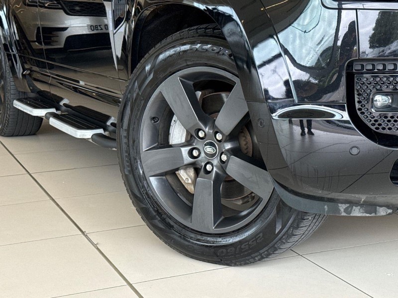 2024 (73) LAND ROVER DEFENDER 3.0 D300 X-Dynamic HSE 130 5dr Auto [8 Seat] 5632931