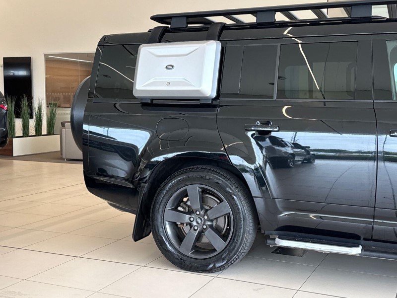 2024 (73) LAND ROVER DEFENDER 3.0 D300 X-Dynamic HSE 130 5dr Auto [8 Seat] 5632942