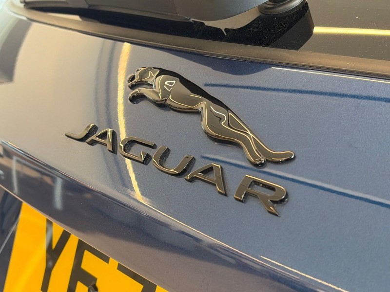 2023 (72) JAGUAR F-PACE 2.0 P400e R-Dynamic Black 5dr Auto AWD 5674077
