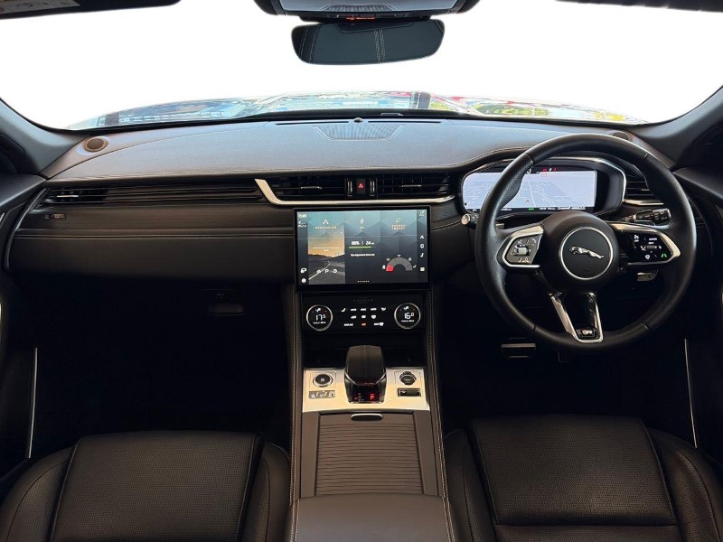 2023 (72) JAGUAR F-PACE 2.0 P400e R-Dynamic Black 5dr Auto AWD 5674038