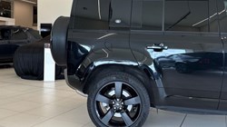 2023 (23) LAND ROVER DEFENDER 3.0 D250 X-Dynamic HSE 110 5dr Auto 5656641