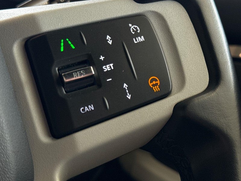 2023 (23) LAND ROVER DEFENDER 3.0 D250 X-Dynamic HSE 110 5dr Auto 5656617