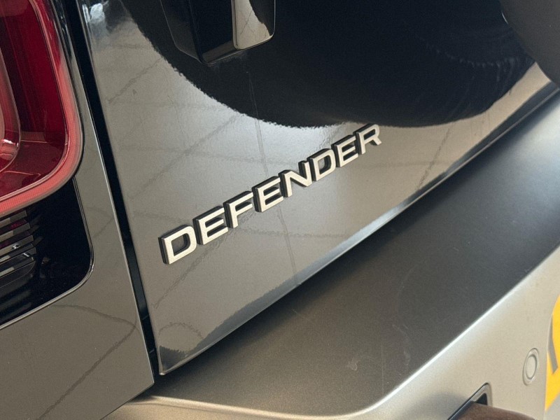 2023 (23) LAND ROVER DEFENDER 3.0 D250 X-Dynamic HSE 110 5dr Auto 5656633