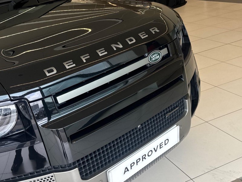 2023 (23) LAND ROVER DEFENDER 3.0 D250 X-Dynamic HSE 110 5dr Auto 5656631