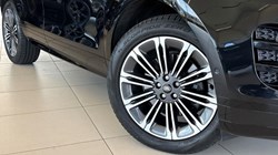 2025 (25) LAND ROVER RANGE ROVER EVOQUE 2.0 D200 Dynamic SE 5dr Auto 5665749