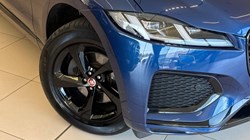2021 (21) JAGUAR F-PACE 2.0 D200 R-Dynamic S 5dr Auto AWD 5649843