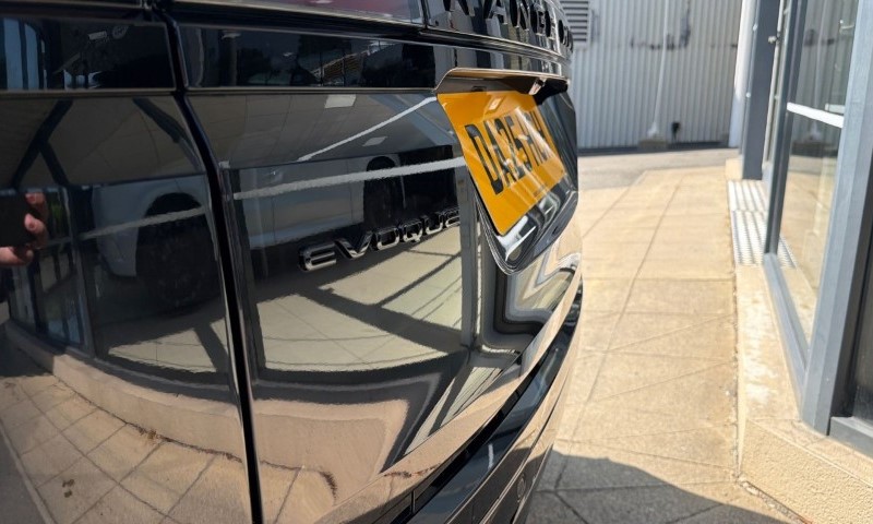 2025 (25) LAND ROVER RANGE ROVER EVOQUE 1.5 P270e Edition 5dr Auto 5598070