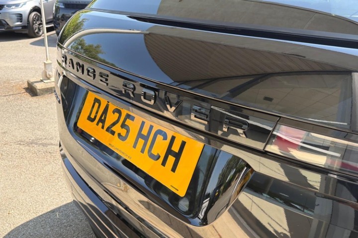 2025 (25) LAND ROVER RANGE ROVER EVOQUE 1.5 P270e Edition 5dr Auto 5599096