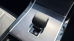2025 (25) LAND ROVER RANGE ROVER EVOQUE 1.5 P270e Edition 5dr Auto 5598064
