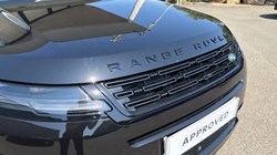2025 (25) LAND ROVER RANGE ROVER EVOQUE 1.5 P270e Edition 5dr Auto 5598088
