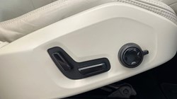 2021 (21) VOLVO XC60 2.0 T8 Recharge PHEV Inscription Pro 5dr AWD Auto 5658548