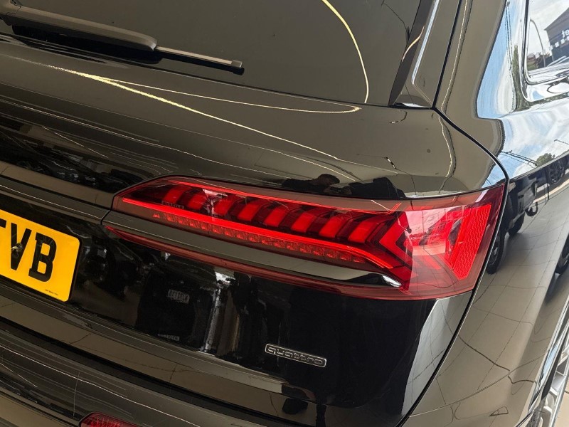 2023 (23) AUDI Q7 55 TFSI Quattro Vorsprung 5dr Tiptronic 5656482