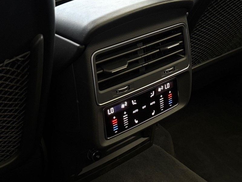 2023 (23) AUDI Q7 55 TFSI Quattro Vorsprung 5dr Tiptronic 5656454