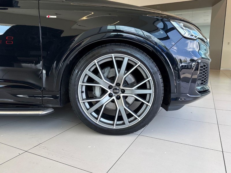 2023 (23) AUDI Q7 55 TFSI Quattro Vorsprung 5dr Tiptronic 5656444
