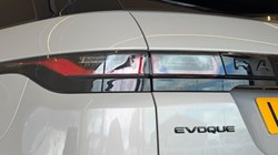 2021 (70) LAND ROVER RANGE ROVER EVOQUE 2.0 D200 R-Dynamic SE 5dr Auto 5686722