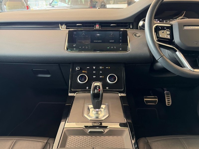 2022 (22) LAND ROVER RANGE ROVER EVOQUE 1.5 P300e Evoque Edition 5dr Auto 5685762
