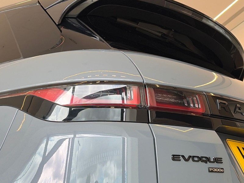 2022 (22) LAND ROVER RANGE ROVER EVOQUE 1.5 P300e Evoque Edition 5dr Auto 5685767