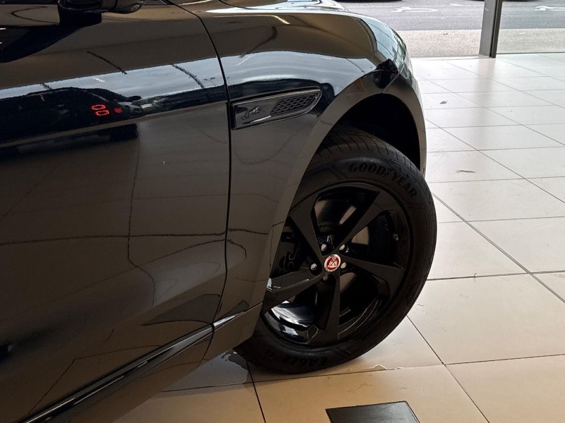 2021 (21) JAGUAR F-PACE 2.0 D200 R-Dynamic S 5dr Auto AWD 5688718